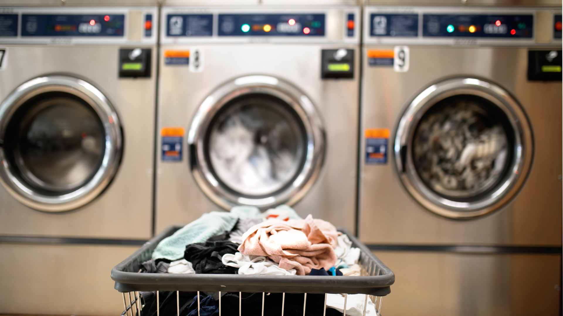 Peluang Usaha Laundry Mojokerto: Strategi Cuan Maksimal & 4 Tips Memilih Lokasi